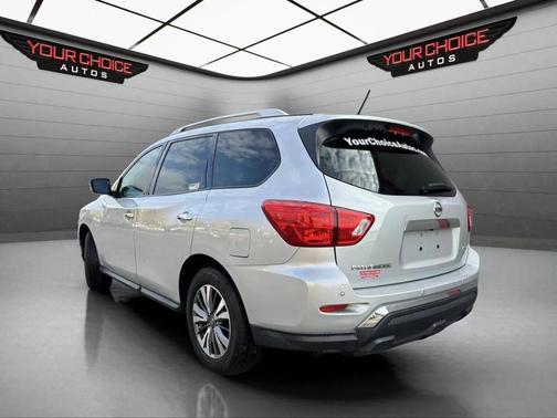 2018 Nissan Pathfinder SV