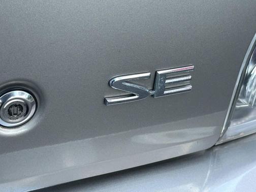2003 Nissan Maxima SE