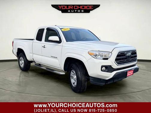 White 2018 Toyota Tacoma SR5