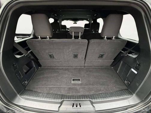 2020 Ford Expedition XLT 4x4 4dr SUV