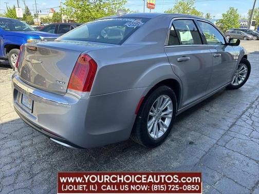 2016 Chrysler 300 Limited