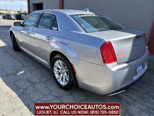 2016 Chrysler 300 Limited