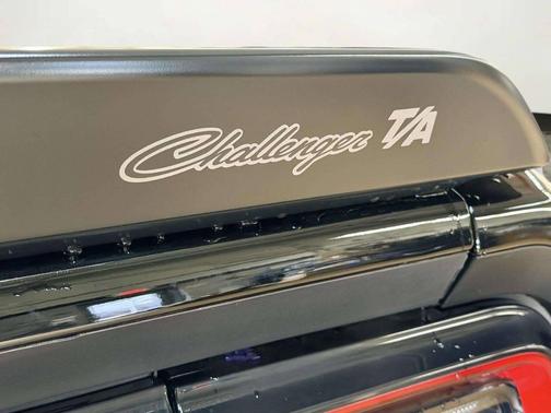 Pitch Black Clearcoat 2023 Dodge Challenger R/T Scat Pack