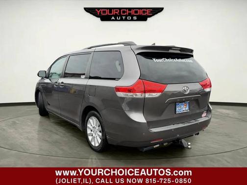 2014 Toyota Sienna XLE
