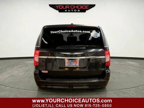 2011 Chrysler Town & Country Touring-L