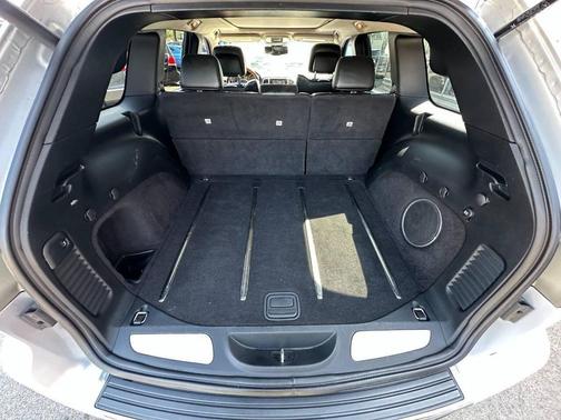 2011 Jeep Grand Cherokee Overland