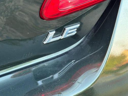 2010 Toyota Camry LE