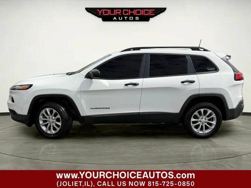 White 2017 Jeep Cherokee Sport