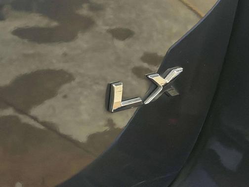 Midnight Sapphire Pearl Metallic 2016 Kia Sedona LX