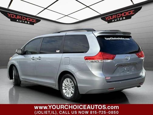2014 Toyota Sienna XLE