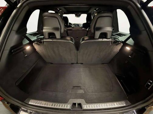 2019 Volvo XC90 T6 R-Design