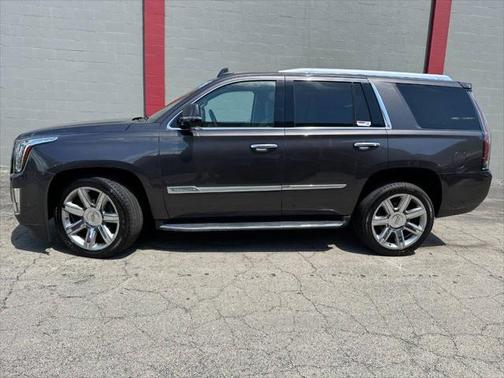 2017 Cadillac Escalade Luxury