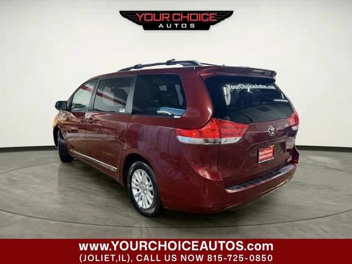 2013 Toyota Sienna XLE