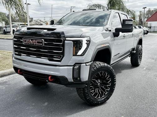 2024 GMC Sierra 2500 AT4