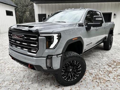 2024 GMC Sierra 2500 AT4