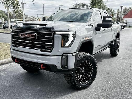 2024 GMC Sierra 2500 AT4