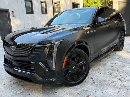 2025 Cadillac Escalade IQ Sport 1