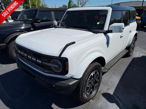 2024 Ford Bronco Outer Banks