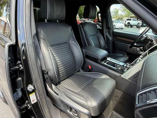 2019 Land Rover Discovery HSE LUXURY