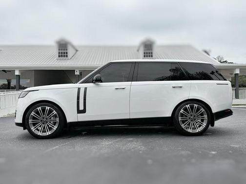 2024 Land Rover Range Rover P400 SE