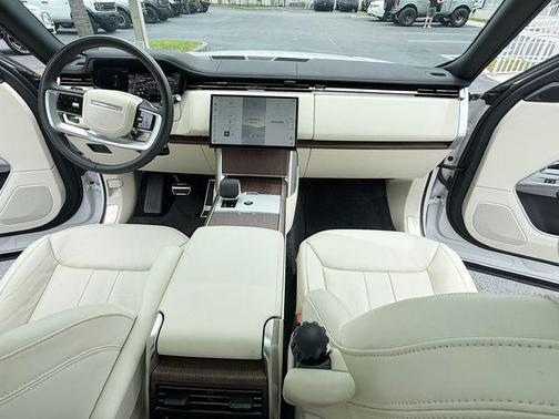 2024 Land Rover Range Rover P400 SE