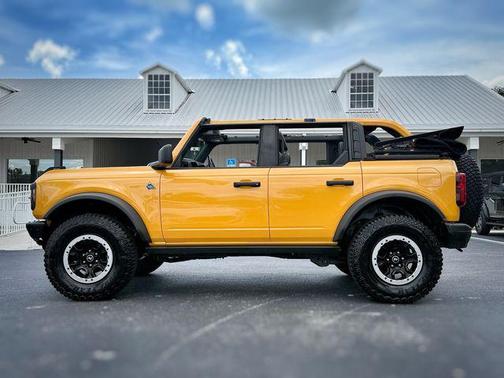 2021 Ford Bronco Black Diamond