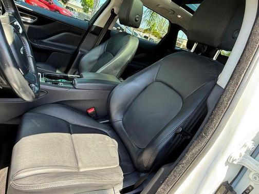 2017 Jaguar F-PACE 35t Premium