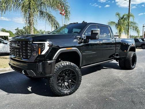 2024 GMC Sierra 3500 Denali