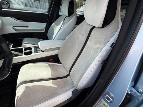 2023 Fisker Ocean FISKER ONE SUPER CLEAN 2.2.3 SOLAR SKY LOADED