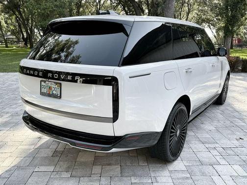 2024 Land Rover Range Rover P400 SE