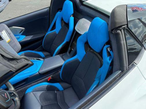 2023 Chevrolet Corvette Stingray w/3LT