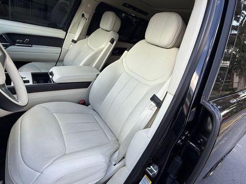 2024 Land Rover Range Rover P400 SE