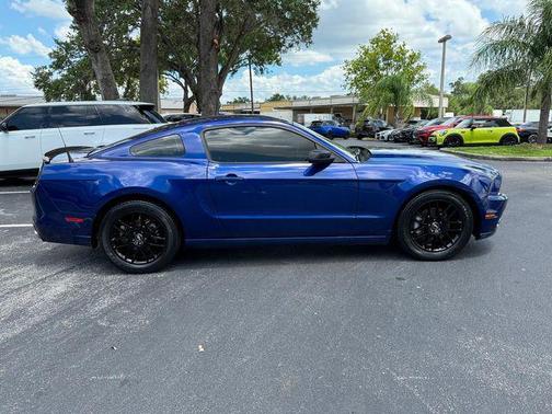 2014 Ford Mustang V6