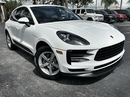 2021 Porsche Macan Base