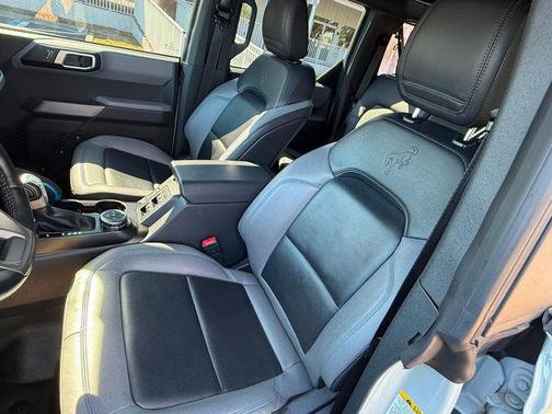 2022 Ford Bronco Black Diamond