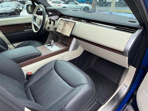 2024 Land Rover Range Rover P400 SE