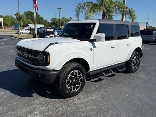2023 Ford Bronco Outer Banks