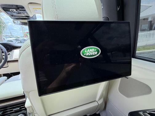 2024 Land Rover Range Rover P400 SE