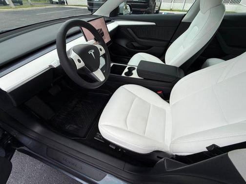 2023 Tesla Model 3 Standard Range