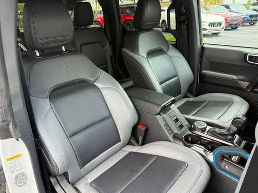 2022 Ford Bronco Black Diamond
