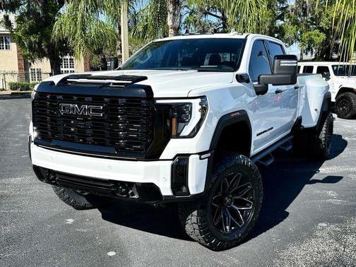 2024 GMC Sierra 3500 Denali