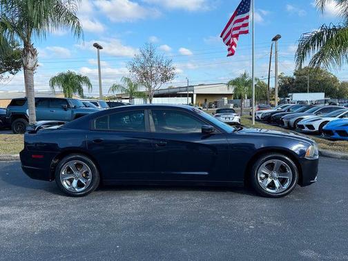 2012 Dodge Charger SE