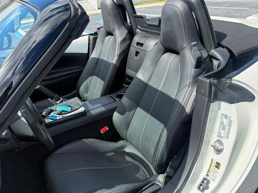 Snowflake White Pearl Mica 2022 Mazda MX-5 Miata Grand Touring