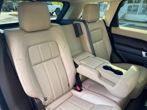 2021 Land Rover Range Rover Sport HSE Silver Edition