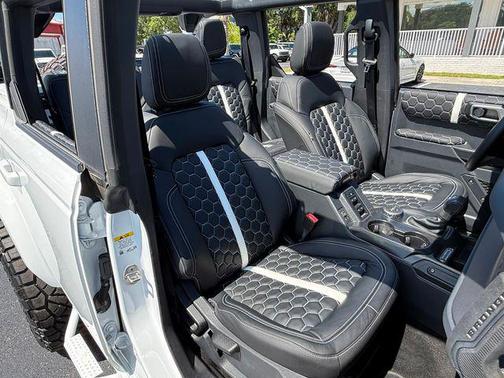 Oxford White 2025 Ford Bronco Big Bend