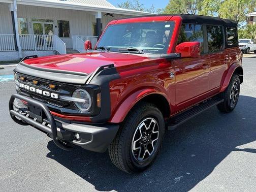 2024 Ford Bronco Outer Banks