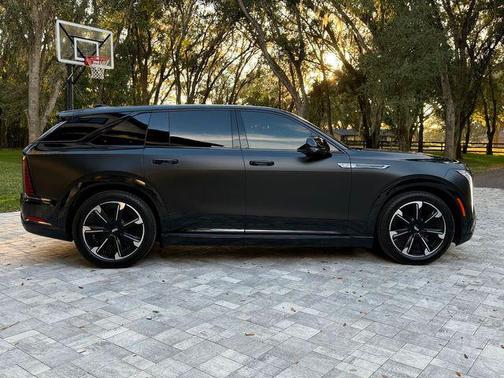 2025 Cadillac Escalade IQ Sport 1