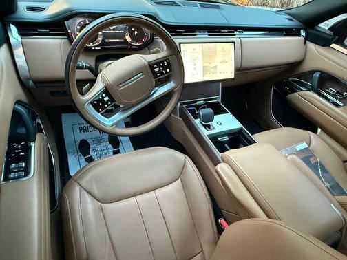 2024 Land Rover Range Rover P400 SE