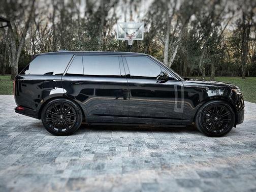 2024 Land Rover Range Rover P400 SE