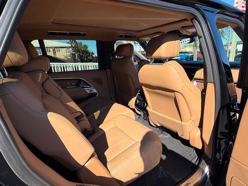 2024 Land Rover Range Rover P400 SE